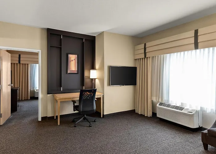 Cambria - Polaris Hotel