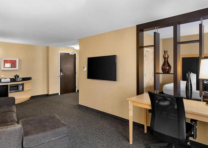 Cambria - Polaris Hotel