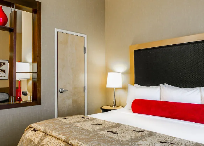 Hotel Cambria - Polaris