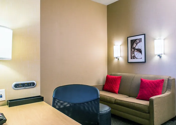 Hotel Cambria - Polaris